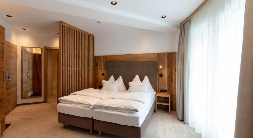 Hotel Neder