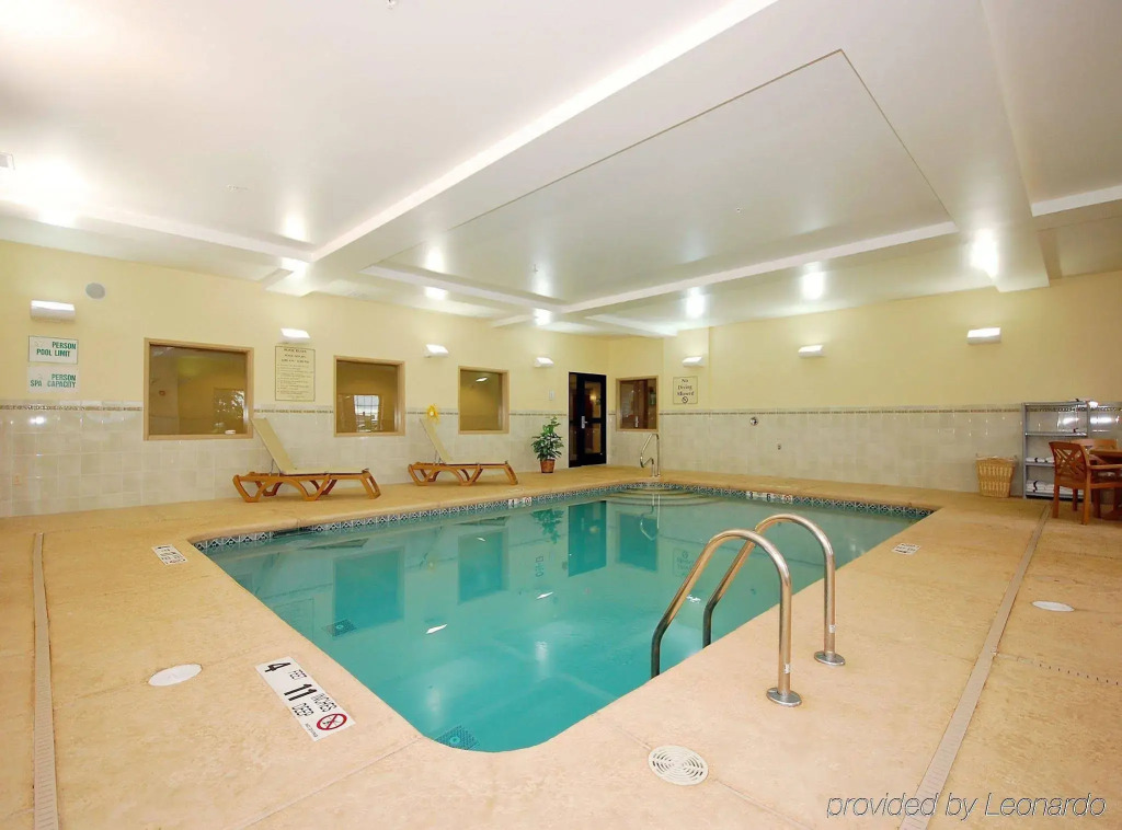 Best Western PLUS Victor Inn & Suites