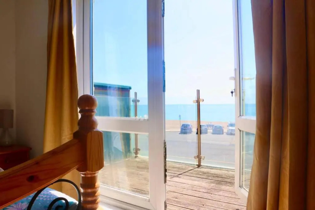 Seaview Beach house stones throws from the sea By Air Premier