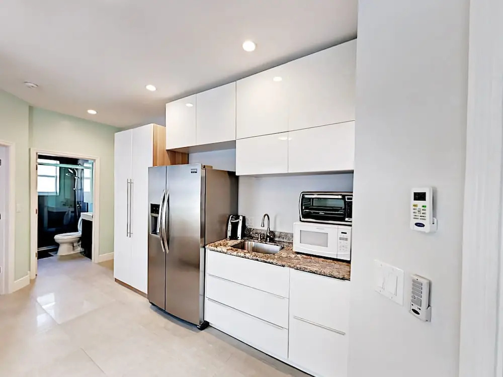 Limescape  - One Block From Boardwalk! 1 Bedroom Cabin