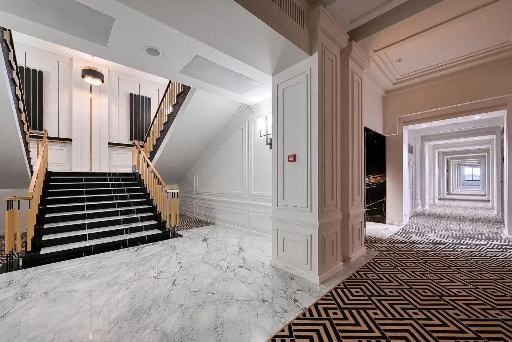 Апартаменты МореСолнцеАпарт в АК Grand Royal Residences