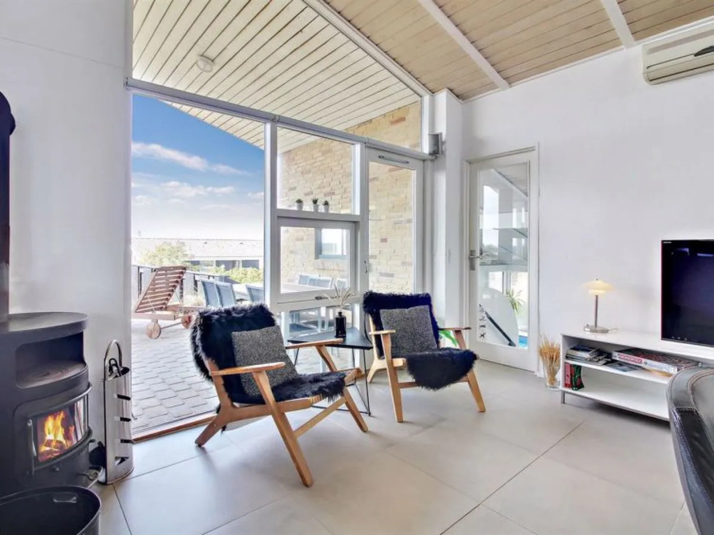 "Zoya" - 300m from the sea in NW Jutland