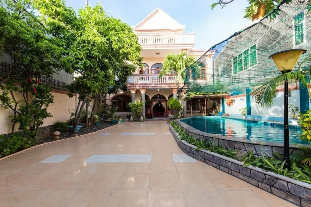 Villa 5 Lạc Long Quân - Bãi Sau