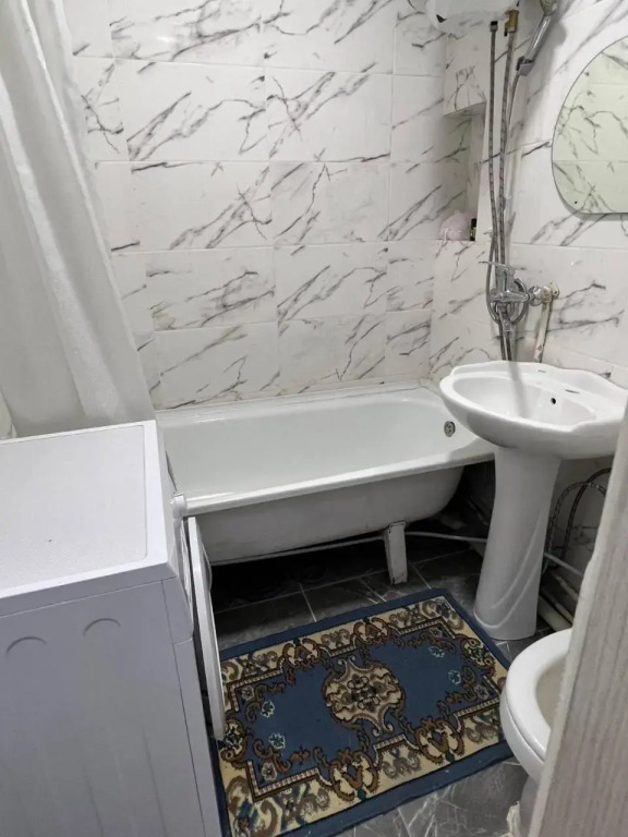 1-room apartment on Toktogula 64v