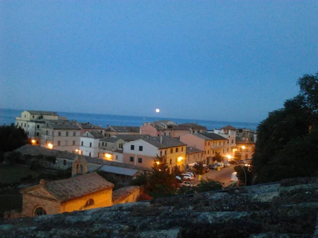 Appartamento con terrazza sul mare
