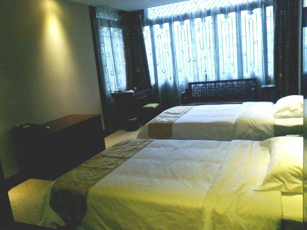 Lingxiu Impression Hotel Emei