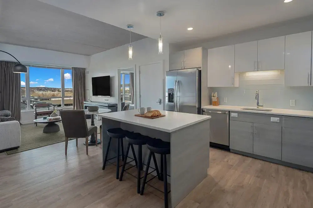 Hyatus Luxury Residences Somerville