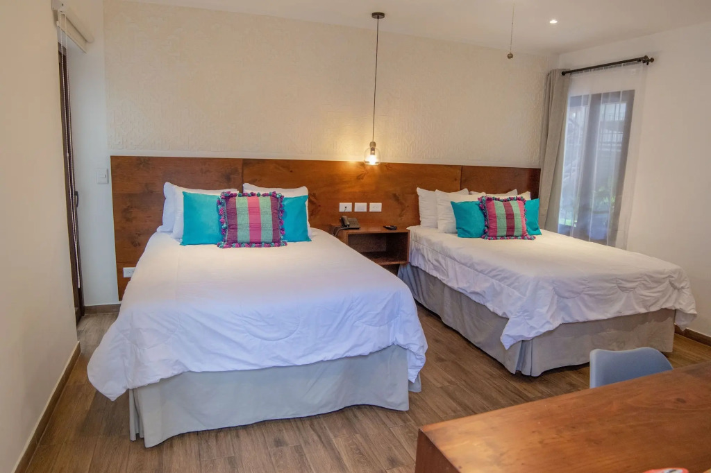 Hotel Las Camelias Inn by AHS