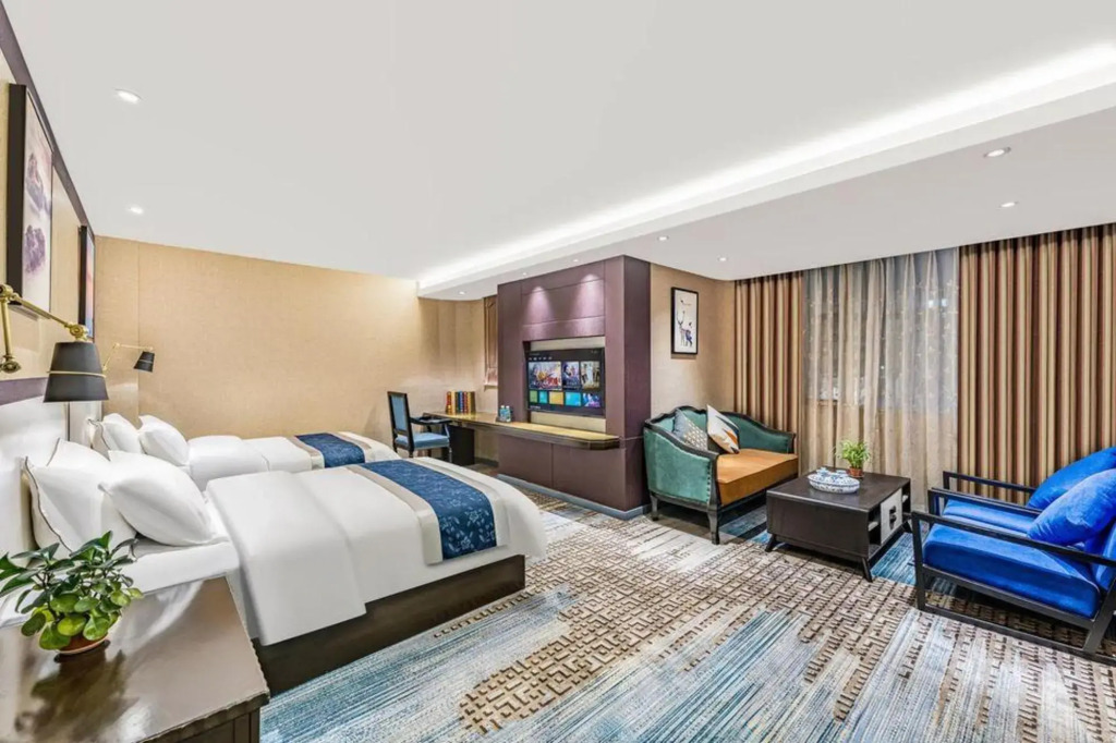 Pengcheng Boutique Hotel (Foshan West Railway Station Shadi Airport Branch)