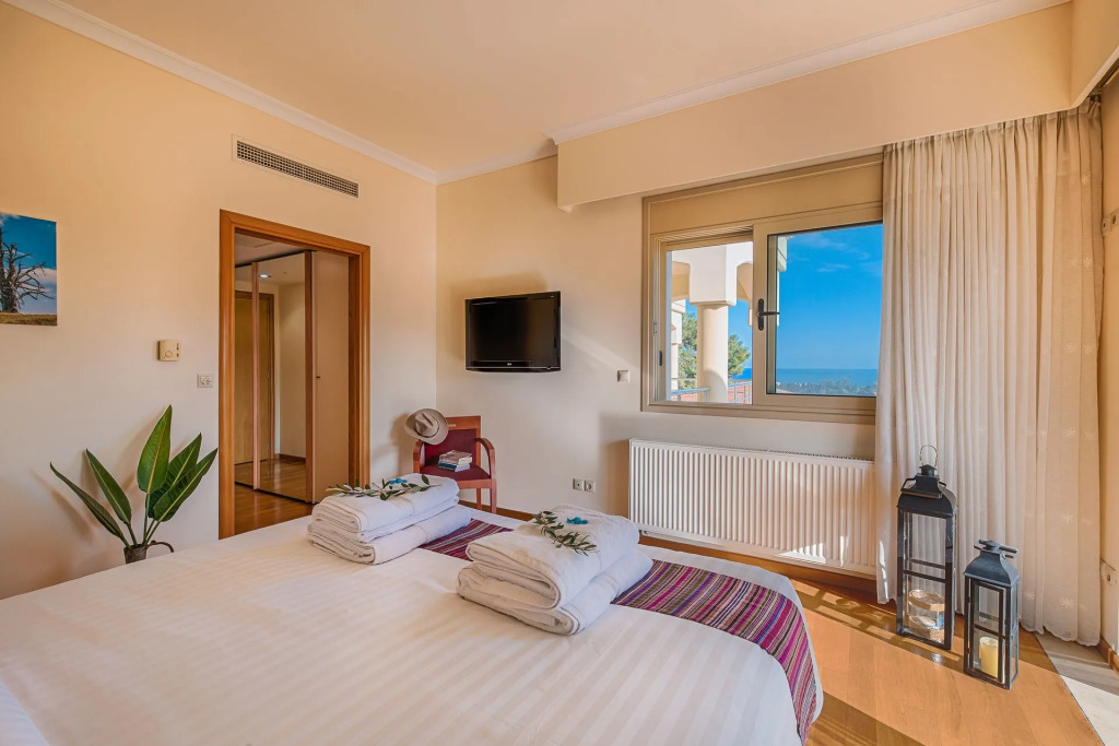 Bello Blu Estate Luxury Mediterranean Villa