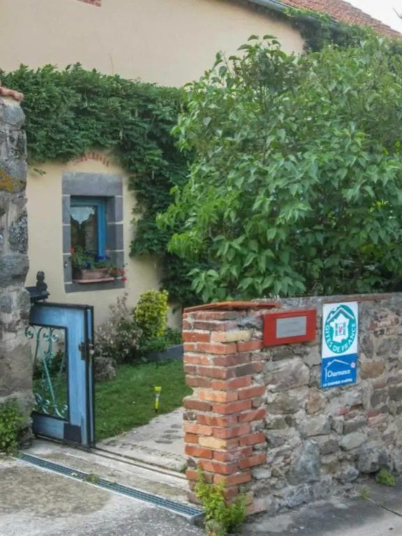 Chambres dhôtes le Peyroux