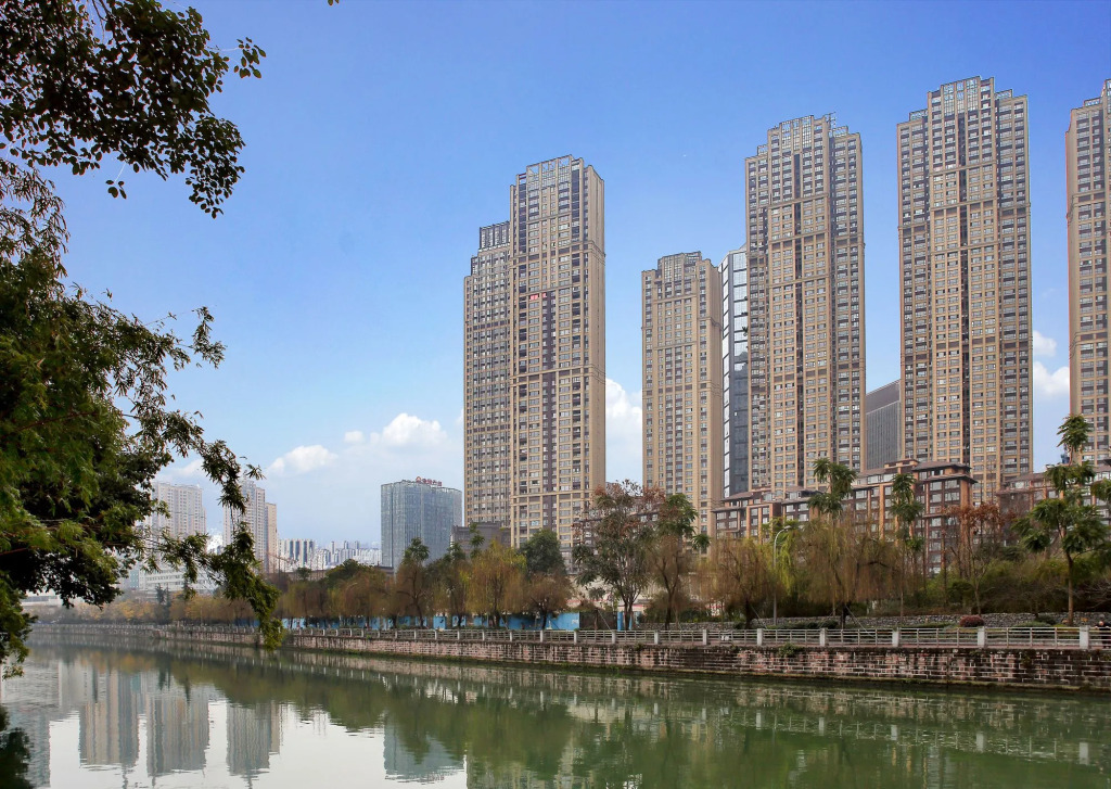Lujia International Hotel
