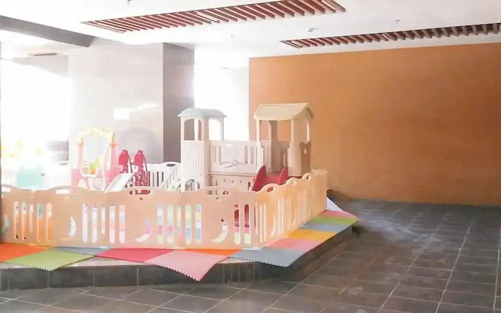 Good Place And Comfortable 2Br At Grand Sungkono Lagoon Apartment
