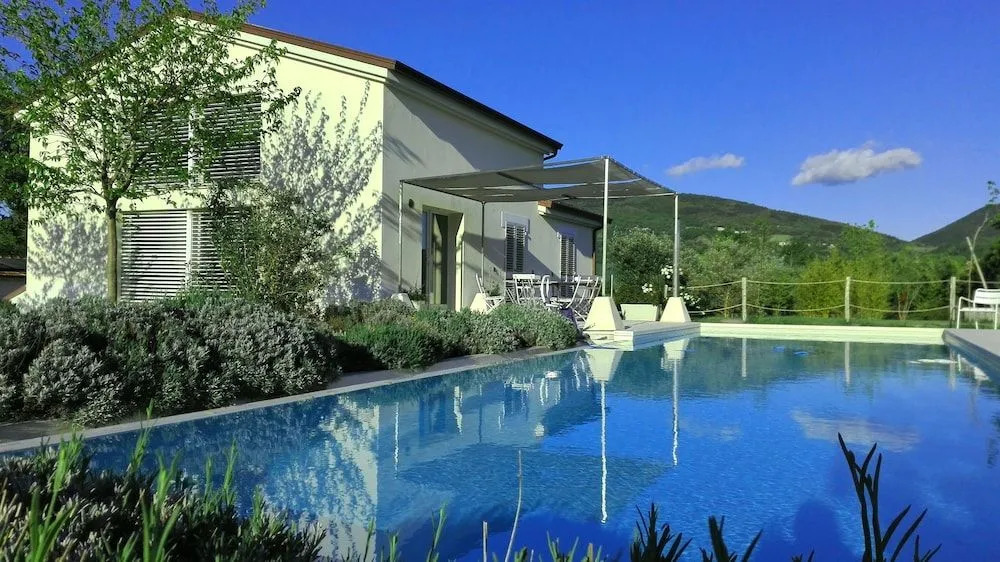 Le Perelle Agriturismo