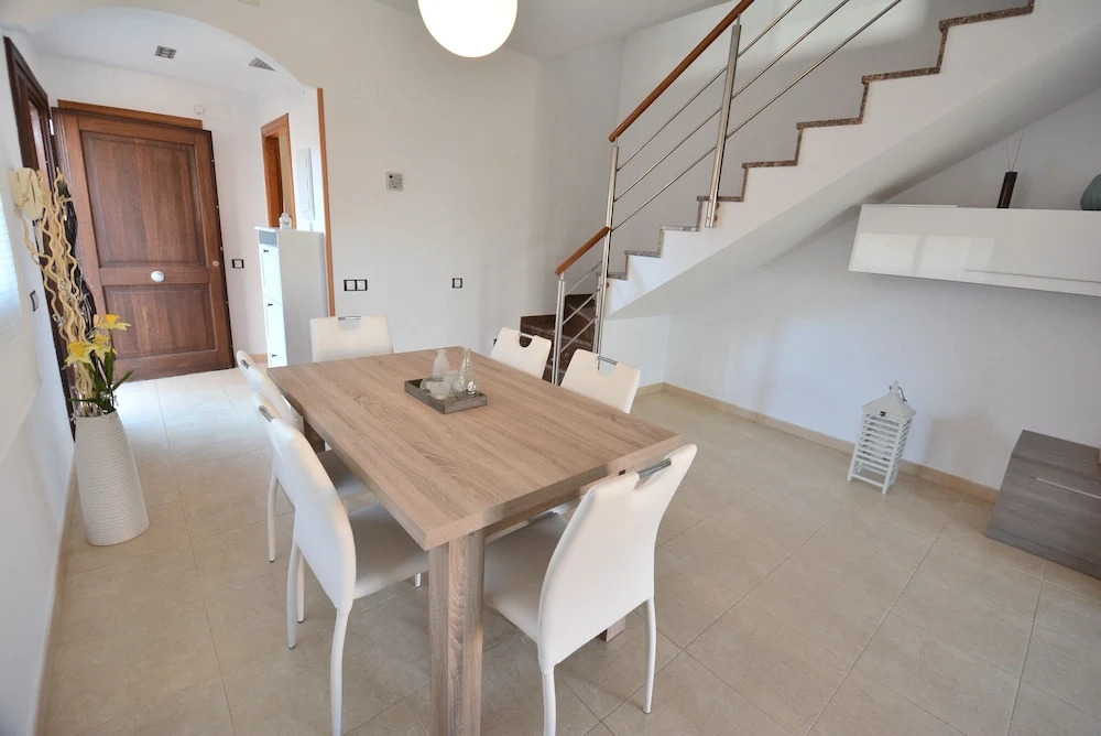 Seafront House With Private Pool and Wif