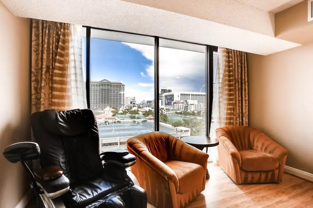 Suites at Jockey Club