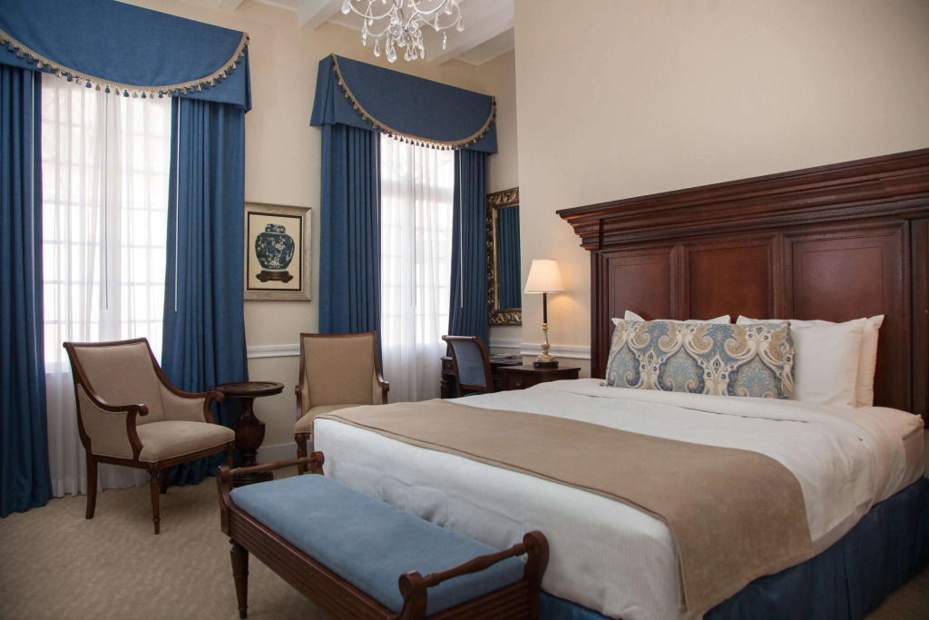 Hotel St. Pierre French Quarter
