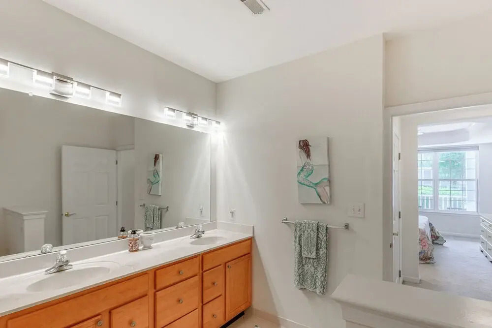 Pet-friendly Ocean View Condo w/ Community Perks!