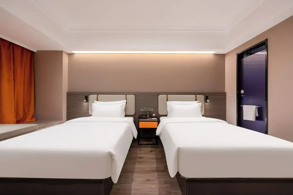 World Hotel Zhengzhou Univ Hi-tec Branch