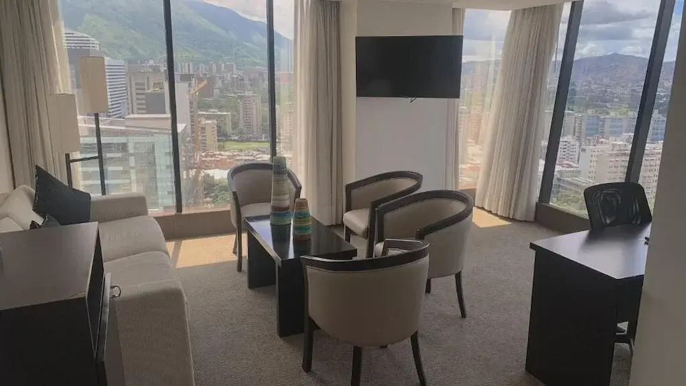 HOTEL CHACAO SUITES