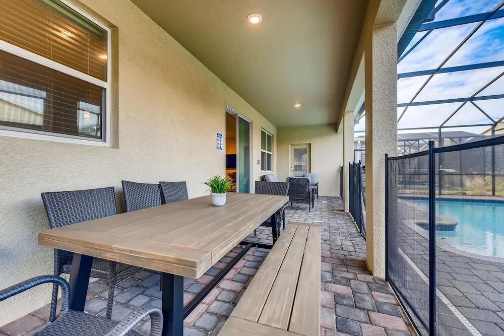 4507 NL Stunning 6br, Private Pool & Spa
