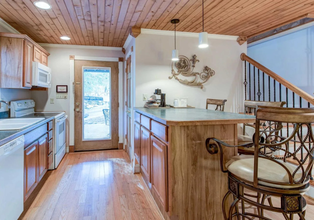 Quality Inn Creekside - Downtown Gatlinburg