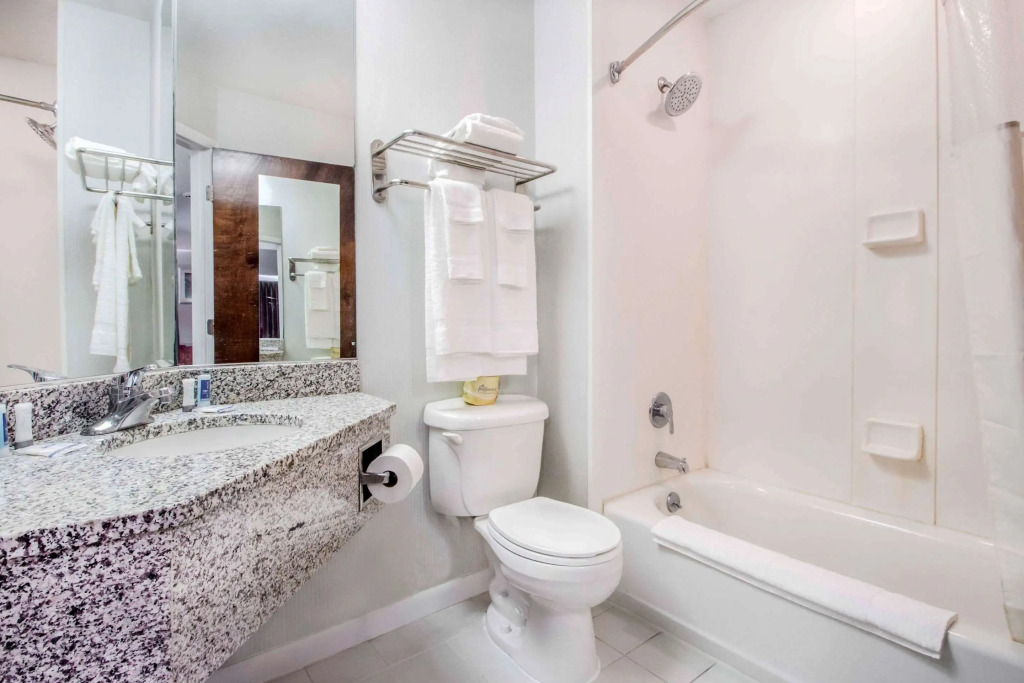 Rodeway Inn & Suites New Paltz - Hudson Valley