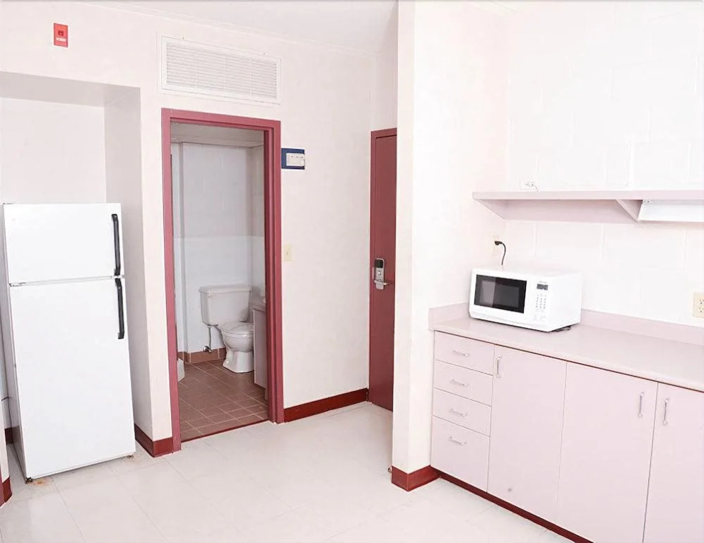 Residence & Conference Centre - Welland