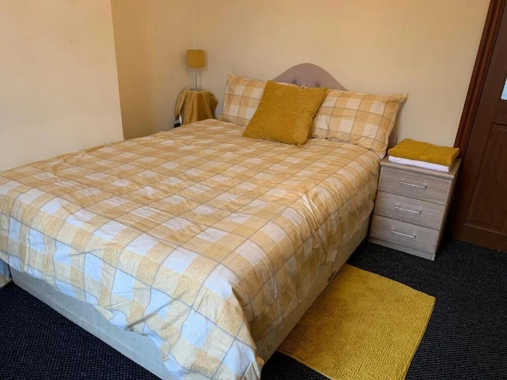 Busy Bee Guest House