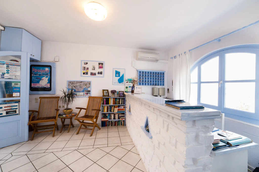 Stratos Apartments & Studios