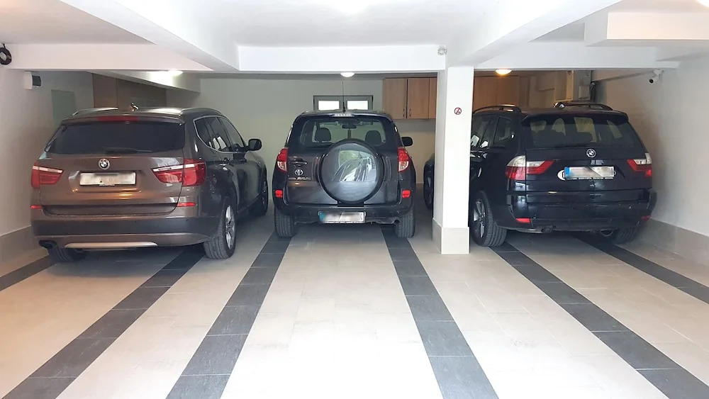 Apartments Ivanovic - One-bedroom Wiht Balcony
