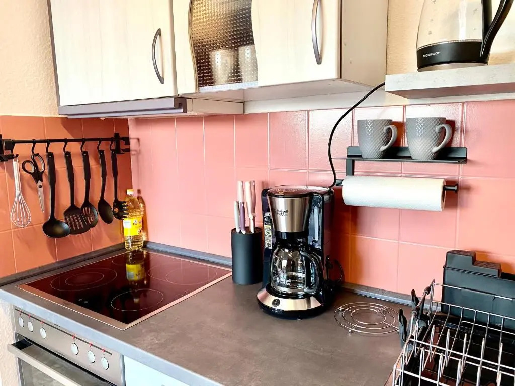 Eigenes Apartment im Herzen der Stadt mit Balkon und WLAN II