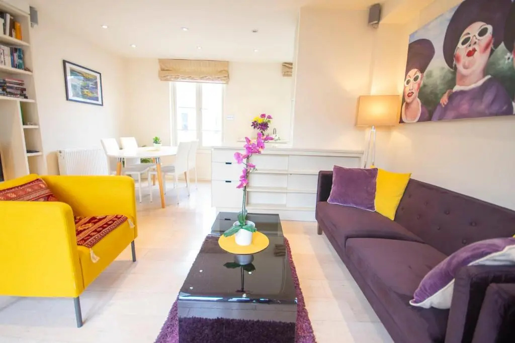 Notting Hill 2-Bedroom Maisonette with Terrace Close to Portobello rd