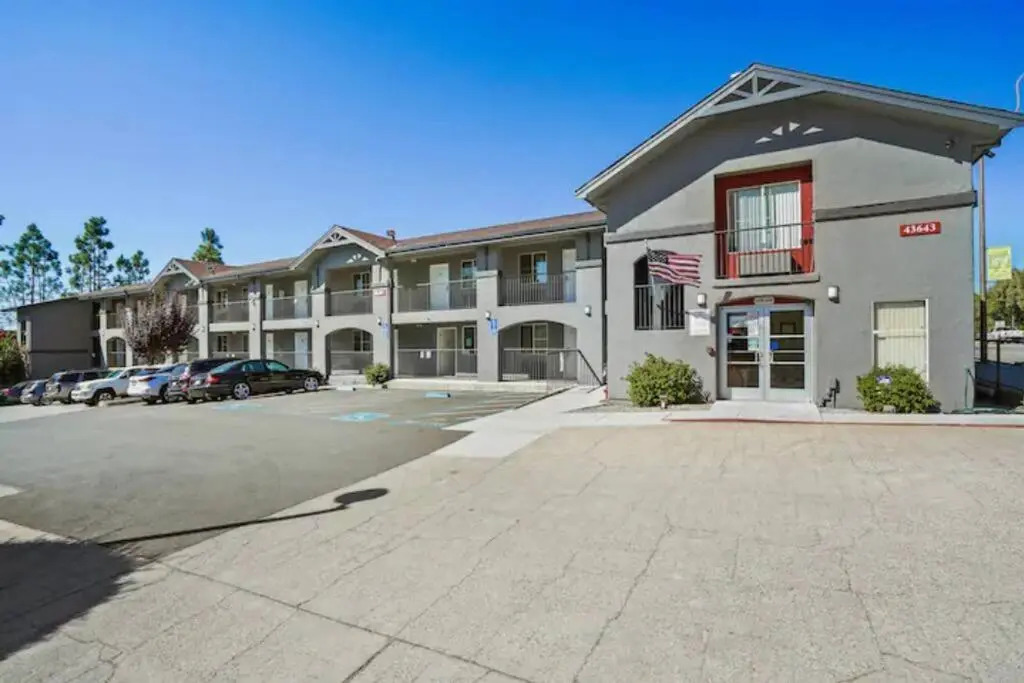 Mission Peak Lodge
