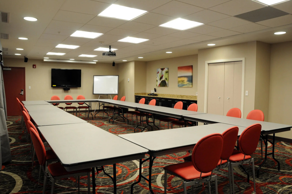 Chateau Inn & Suites Bonnyville