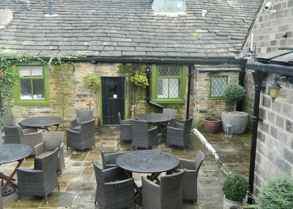 Berts Rooms at The Black Horse Inn