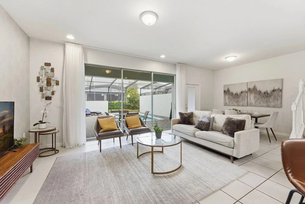 Cozy and Spacious 5BR With Pool Near Disney Parks