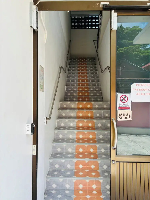 Rainbow Room No.16 Front of Haad Rin Queen Ferry