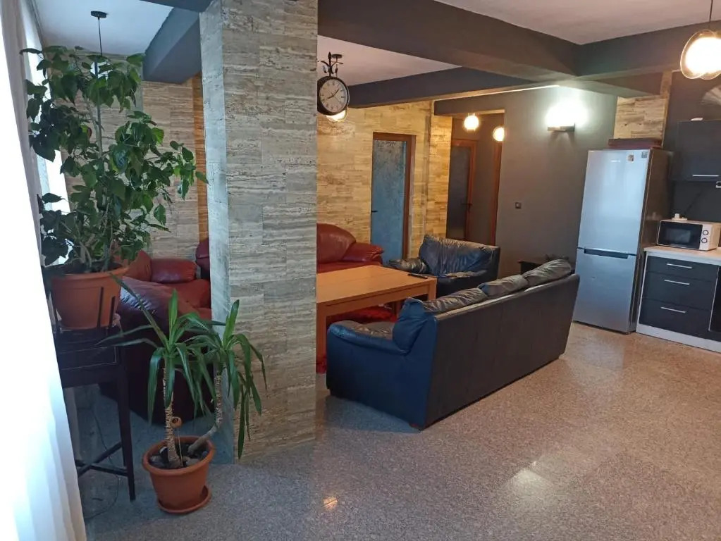 Central Residence - Studio & 3BR Apartment Near Beach