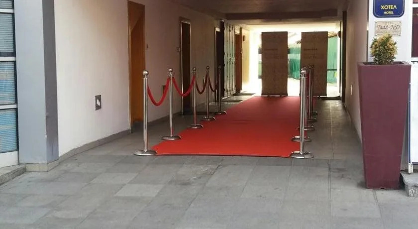 Hotel Tadz ND