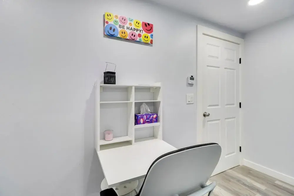 1 Mi to Dtwn: Renovated Retreat in Georgetown!