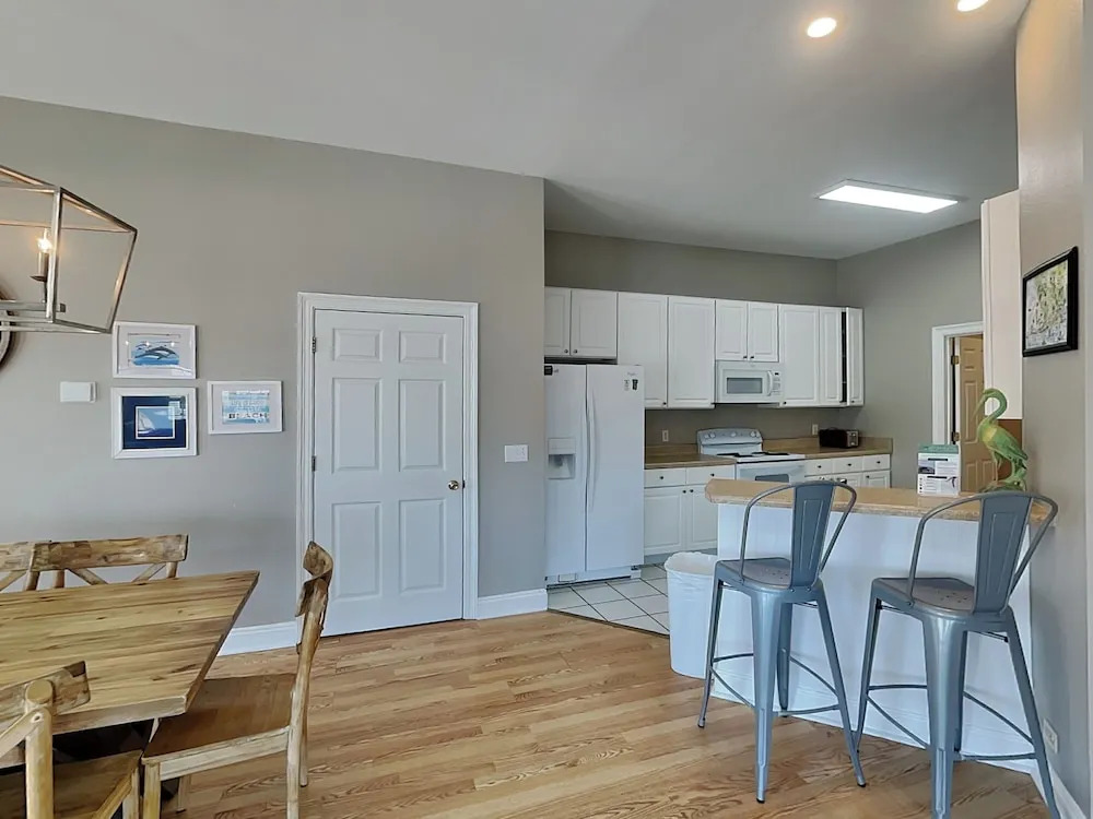 Seahawk South by Southern Vacation Rentals