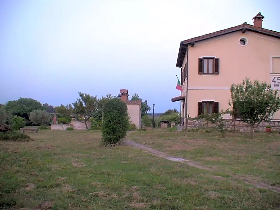 Antic Etrurian Inn