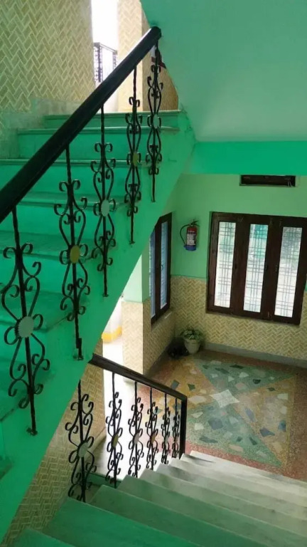 Hotel Gauri Shankar & Restaurant