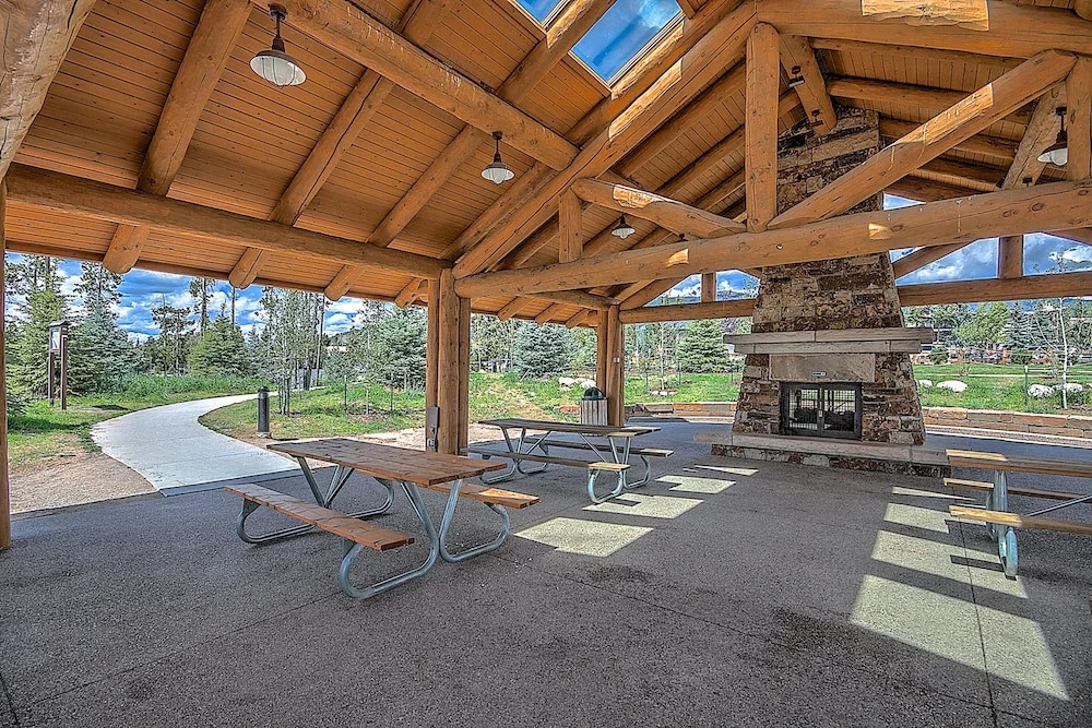 Dillon Valley West #206j by Summit County Mountain Retreats
