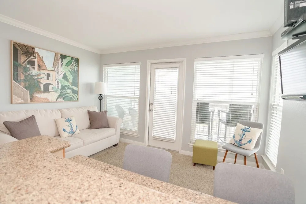 Southern Seahorse 1 Bedroom Condo
