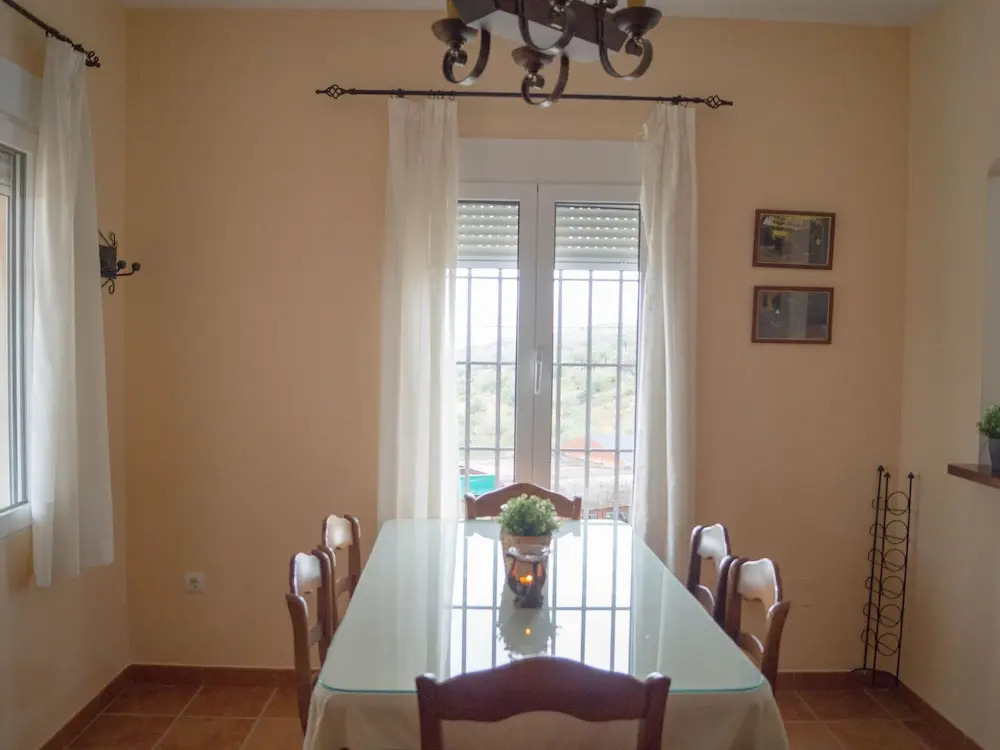 Peaceful Retreat in Alora for Families and Friends