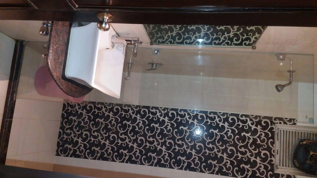Amax Inn