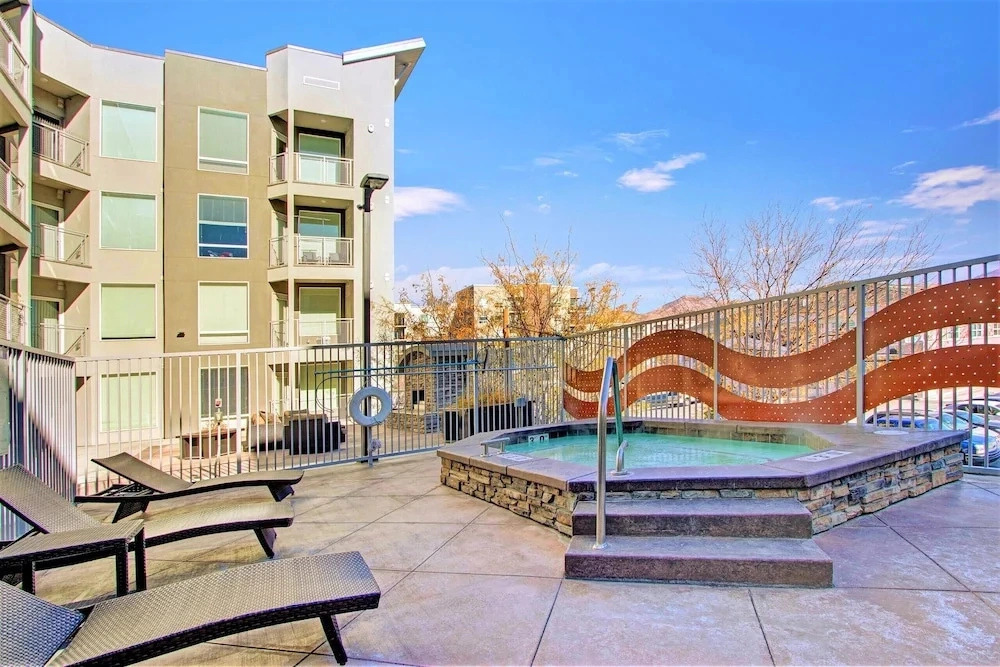 Luxury Condo in Library Square District