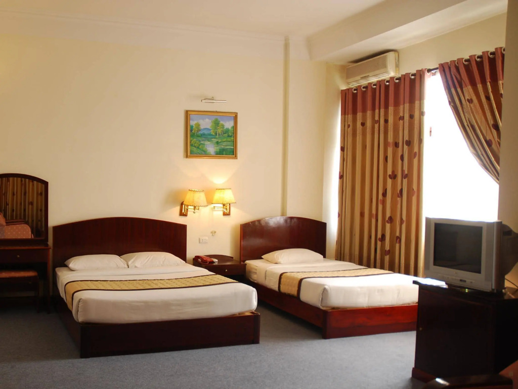 Bạch Đằng Hạ Long Hotel